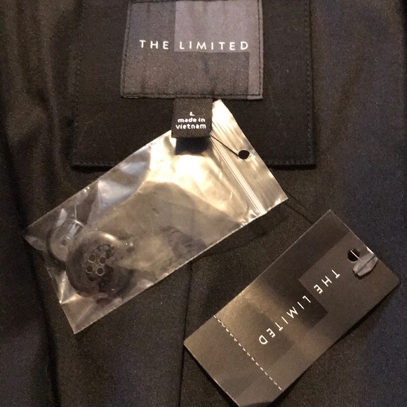 The Limited 2 Button Blazer - Picture 6 of 7